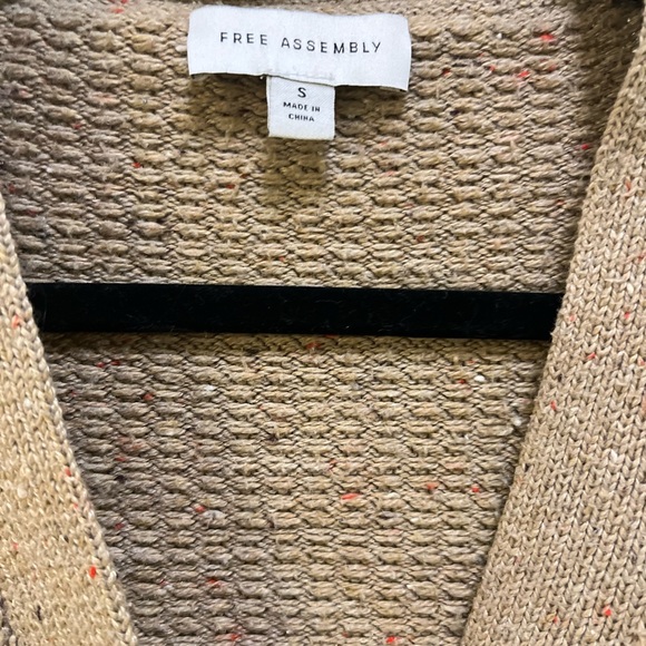 Cozy Women's Cardigan - Picture 3 of 4